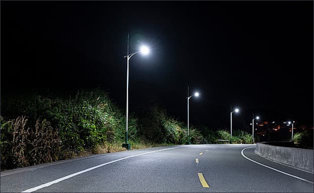 solar street light